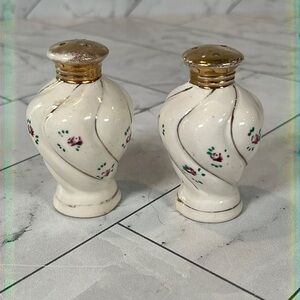 Vintage Set of Salt and Pepper Shakers Asian Vase Ceramic Japan Gilded Tops